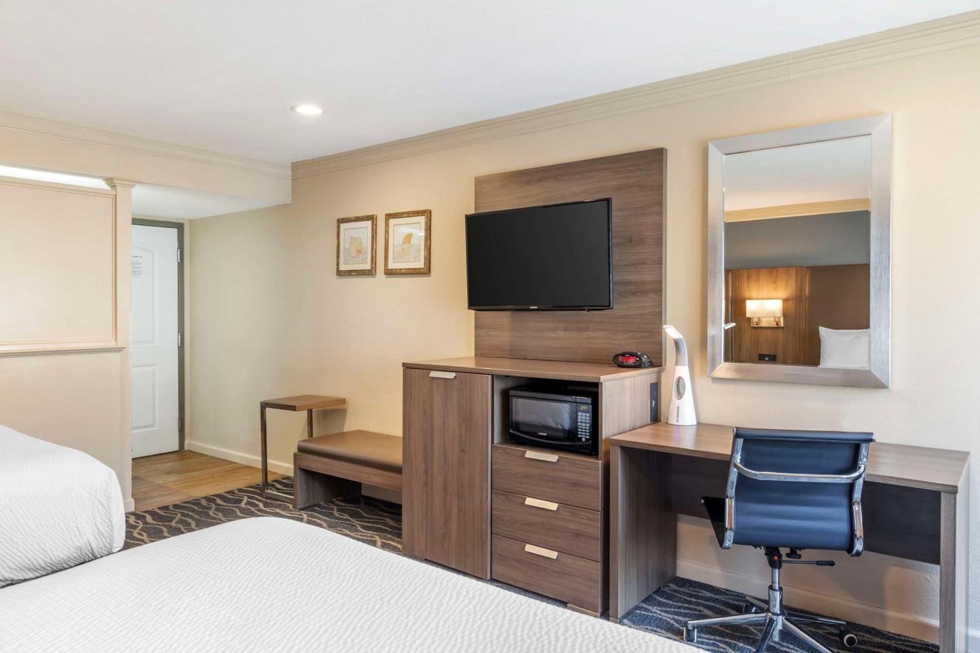 Best Western Plus Hill House Bakersfield Dış mekan fotoğraf