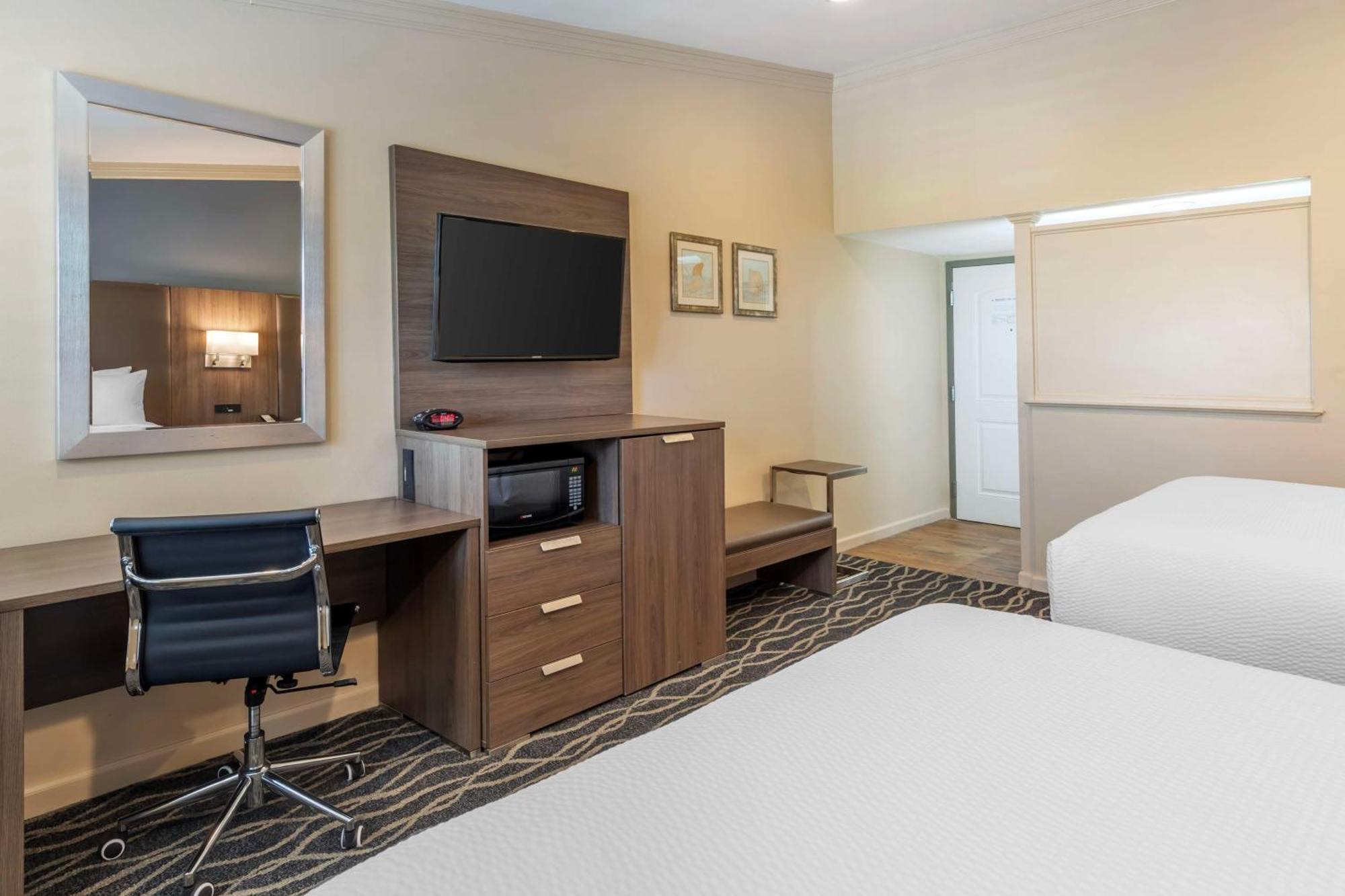 Best Western Plus Hill House Bakersfield Dış mekan fotoğraf