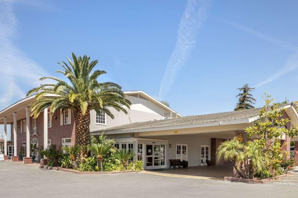 Best Western Plus Hill House Bakersfield Dış mekan fotoğraf